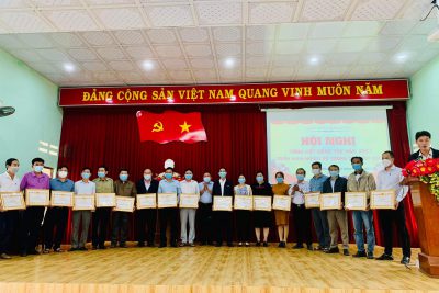 Hình ảnh khen thưởng công tác Đảng năm 2021